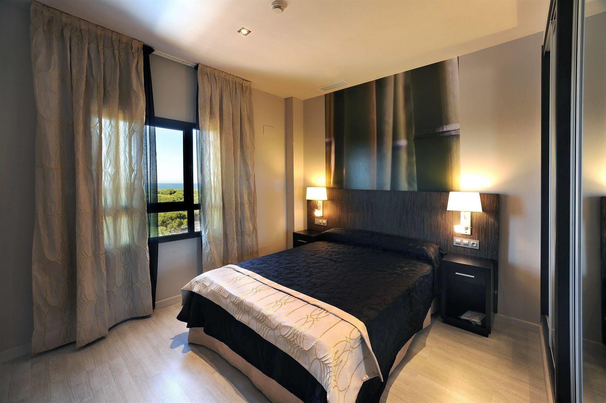 Leo Deluxe Punta Umbria (Adults Only) Apartment Ngoại thất bức ảnh